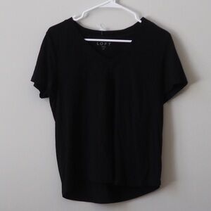 LOFT Black V-Neck Short Sleeve Tee